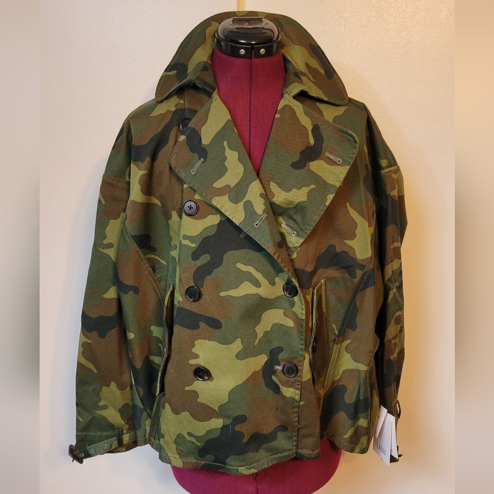 NWT Lini camo trench coat